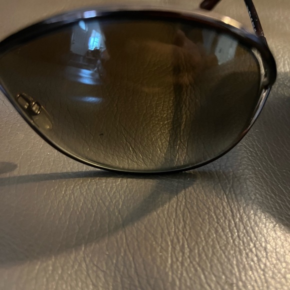 Tom Ford sunglasses worn only a few times and in like new condition. - Picture 3 of 15